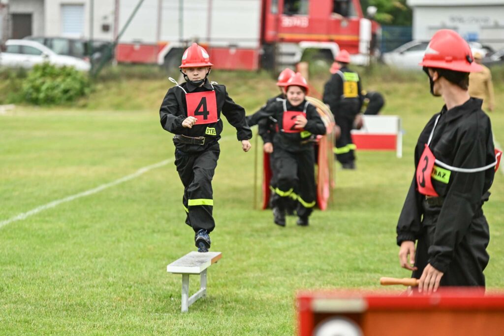 Zacięta rywalizacja częstochowskich drużyn Ochotniczych Straży Pożarnych [ZDJĘCIA] 16