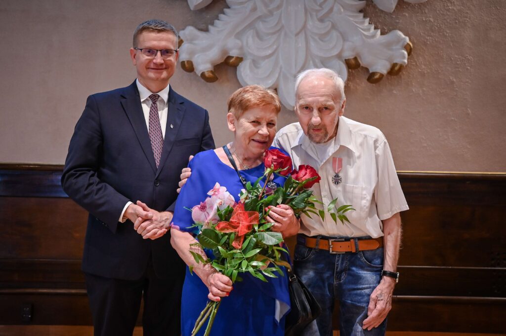 Piękny jubileusz wspólnego pożycia. Złote Gody w Częstochowie [ZDJĘCIA] 1