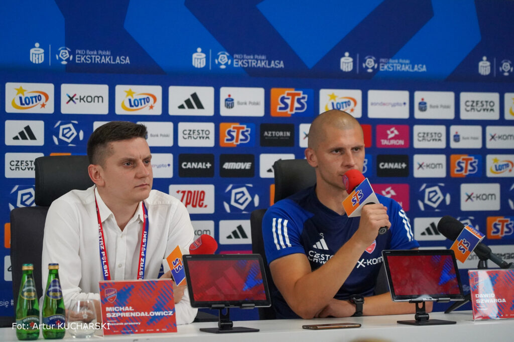 Trener Rakowa Dawid Szwarga wyjaśnia, kto miał strzelać rzut karny w meczu z Jagiellonią 2