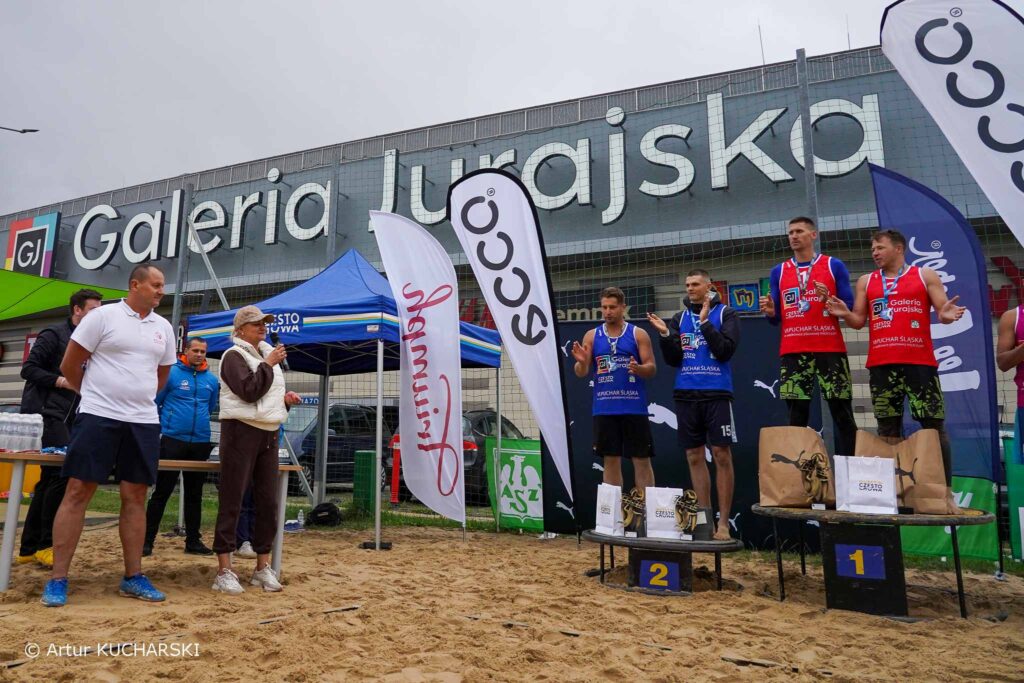 Plażowiczki i plażowicze grali w VI Pucharze Śląska przy Galerii Jurajskiej 21