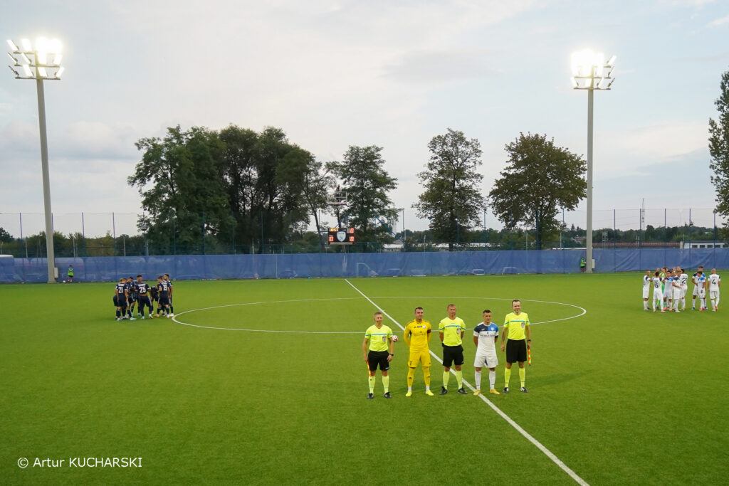 Piłkarze Skry Częstochowa zagrali w koszulkach z logo nowego sponsora i pokonali Kotwicę Kołobrzeg! 4