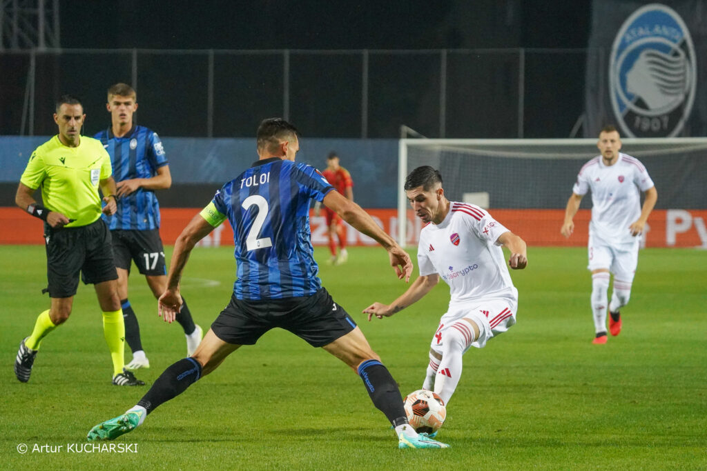 Raków Częstochowa przegrał w Bergamo z Atalantą w pierwszym meczu Ligi Europy 8