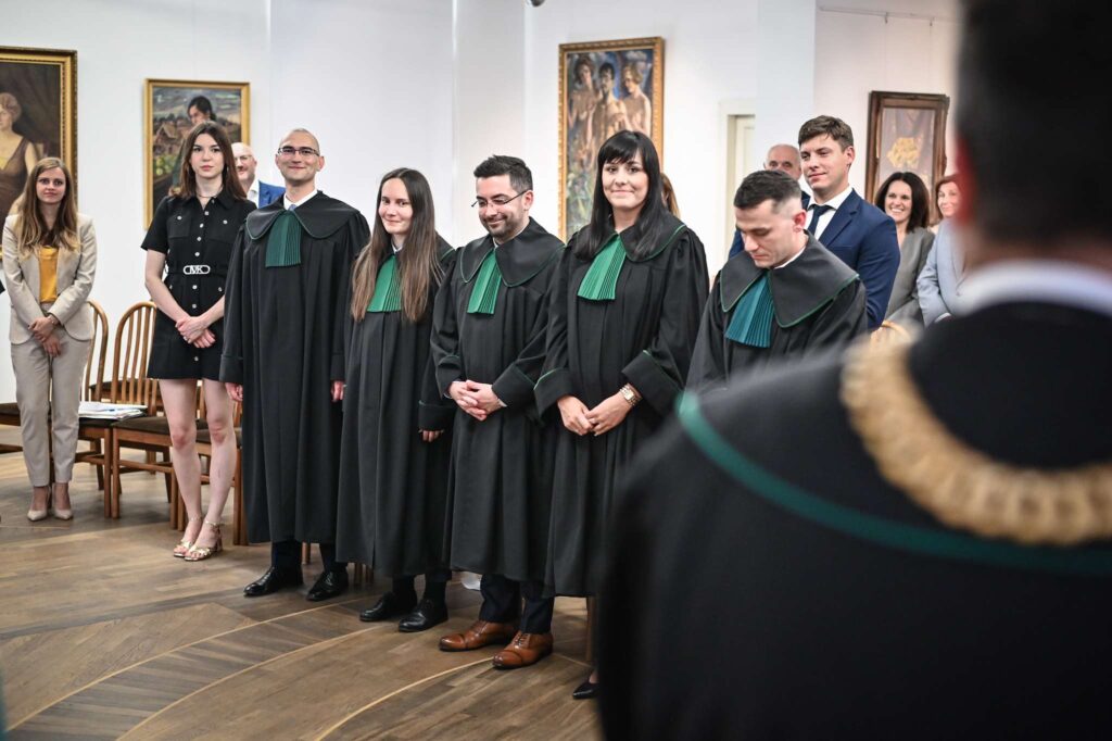 Nowi adwokaci ślubowali w częstochowskim ratuszu [ZDJĘCIA] 6