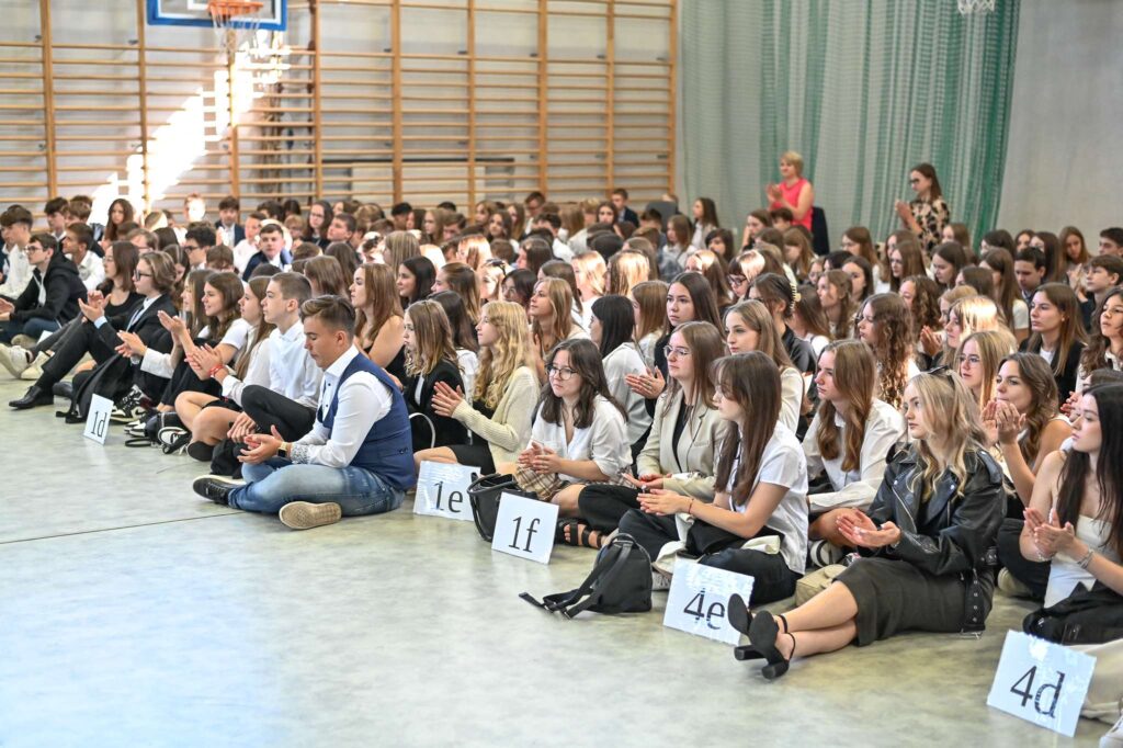 33 tys. uczniów i przedszkolaków rozpoczęło w Częstochowie nowy rok szkolny [ZDJĘCIA] 10