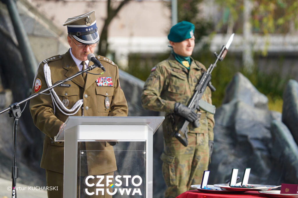 Przedstawiciele Częstochowy i regionu nagrodzeni podczas Święta Żołnierza Rezerwy... 8