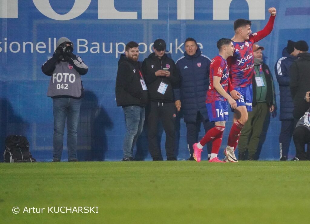 Raków Częstochowa z łatwością rozbił Zagłębie Lubin 5:0! 8