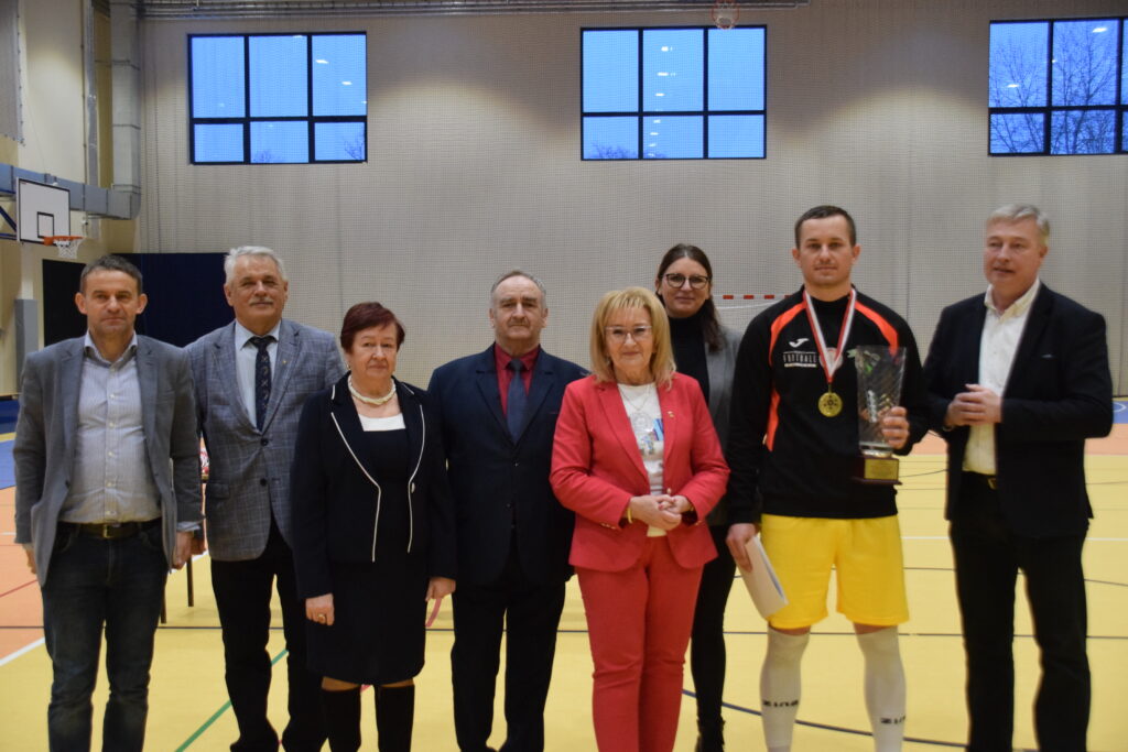 Klub Sportowy Panki po raz piąty halowym mistrzem powiatu kłobuckiego 5