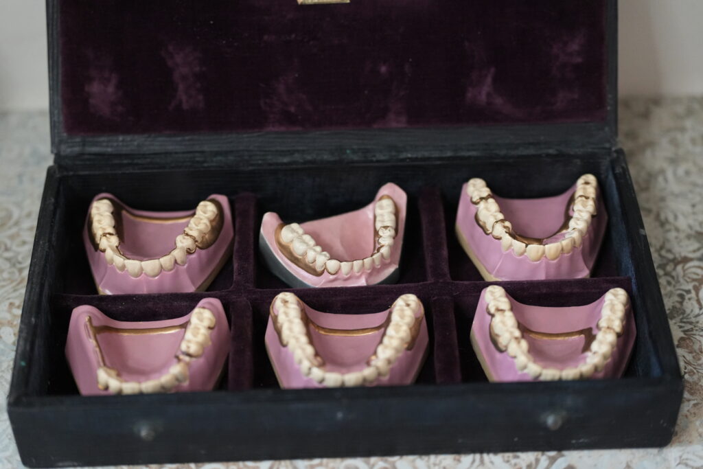 Muzeum. Jak się zakochać w fotelu dentystycznym? 73