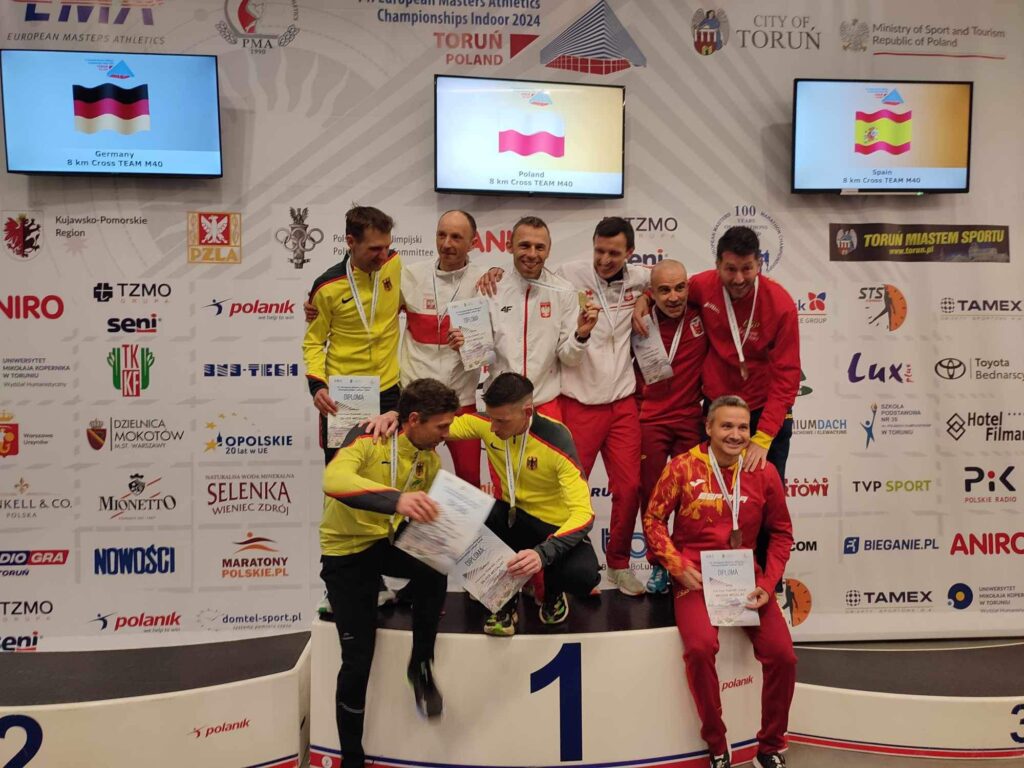 Zawodnicy Darsoft Running Team medalowo pobiegli w Toruniu! 7