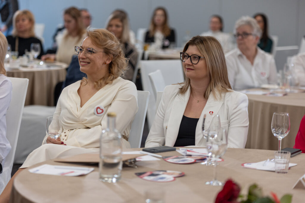 ,,Masz Tę Moc!” Debata o roli kobiet w kształtowaniu przyszłości. W spotkaniu uczestniczyła Ministra Zdrowia Izabela Leszczyna 32