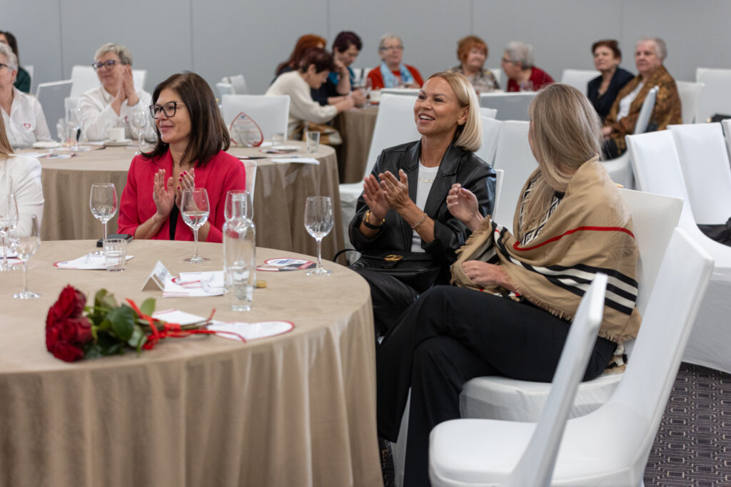 ,,Masz Tę Moc!” Debata o roli kobiet w kształtowaniu przyszłości. W spotkaniu uczestniczyła Ministra Zdrowia Izabela Leszczyna 35