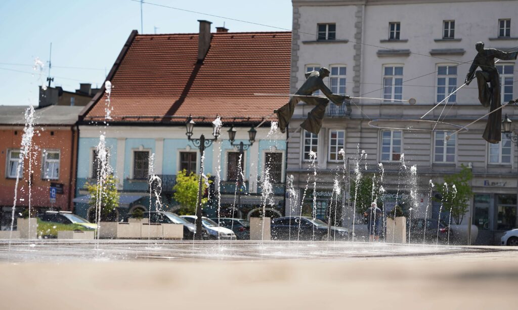 Częstochowa. Miejskie fontanny już działają [ZDJĘCIA] 11