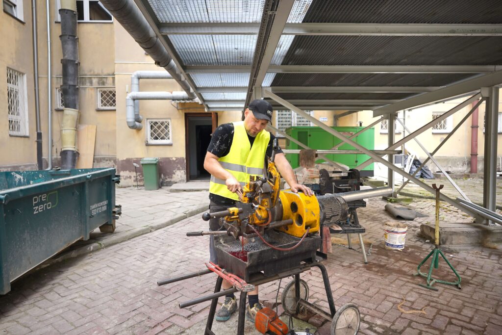 W częstochowskiej bibliotece trwają prace remontowe. Co zmieniło się dla czytelników? [ZDJĘCIA], 11