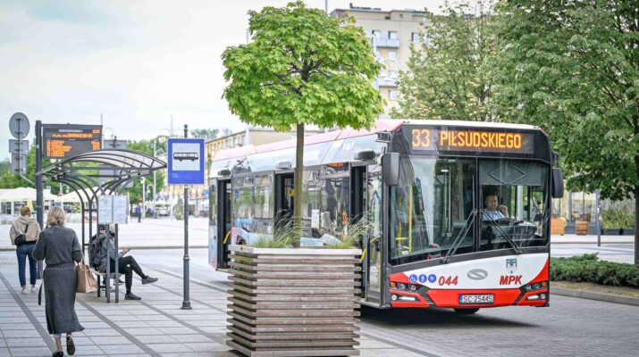 Częstochowa. Od 5 sierpnia pasażerowie komunikacji miejskiej muszą się liczyć z objazdami [LISTA ZMIAN] 1