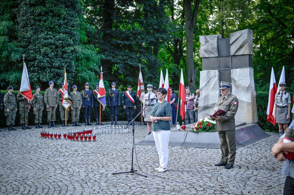 Tak wyglądały częstochowskie obchody 80. rocznicy wybuchu powstania warszawskiego [ZDJĘCIA] 19