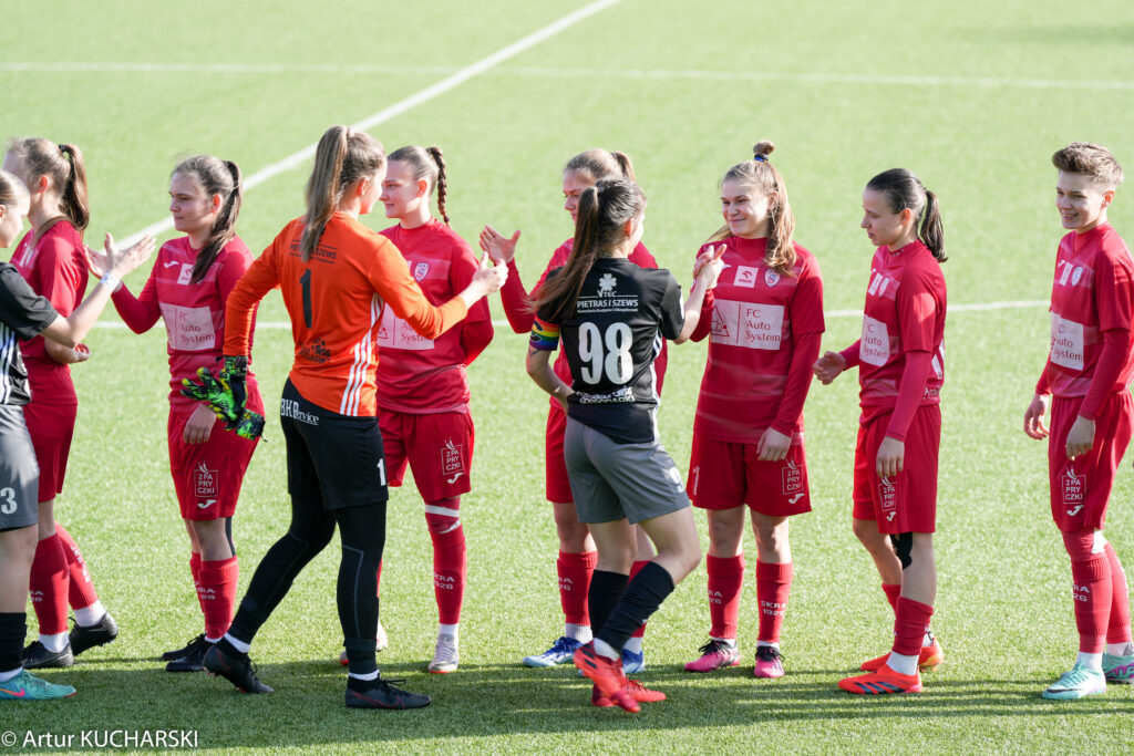 W niedzielę o godz. 16 piłkarki Skra Ladies zadebiutują w Orlen Ekstralidze!!! 4