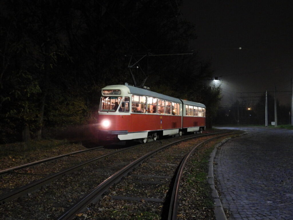 Jedna noc i jeden dzień z częstochowskimi tramwajami 4