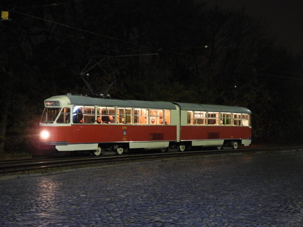 Jedna noc i jeden dzień z częstochowskimi tramwajami 22