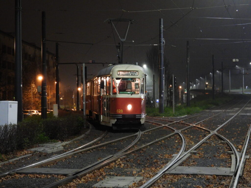 Jedna noc i jeden dzień z częstochowskimi tramwajami 46