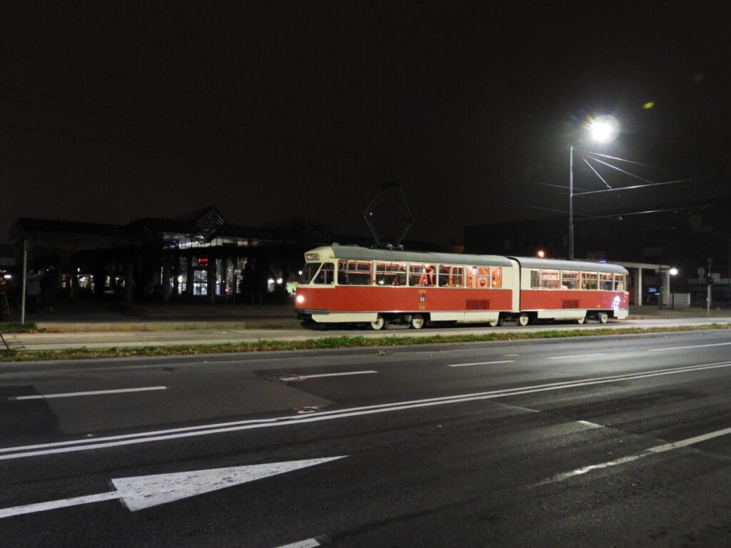 Jedna noc i jeden dzień z częstochowskimi tramwajami 55