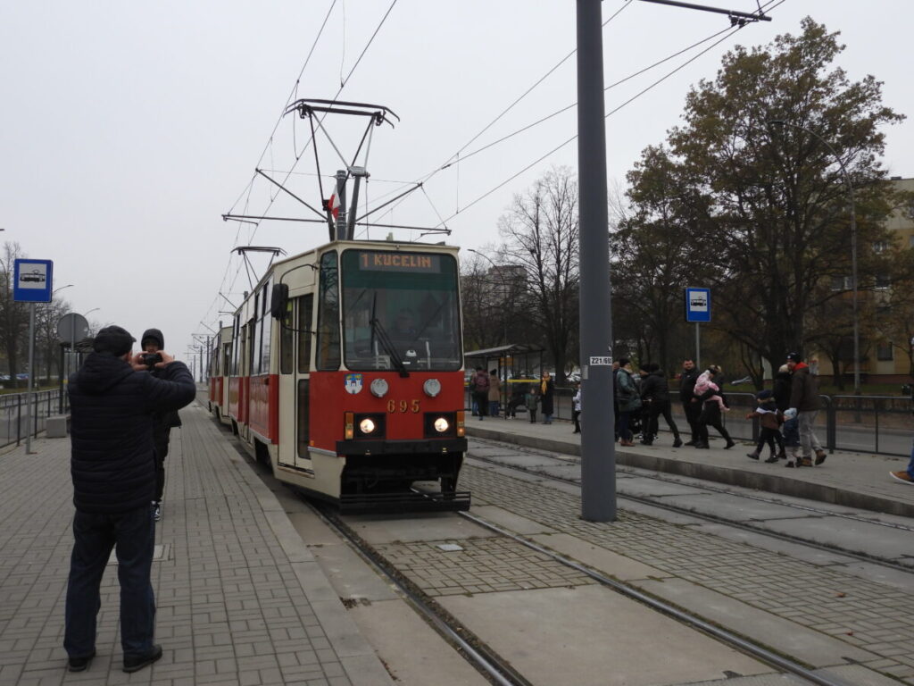 Jedna noc i jeden dzień z częstochowskimi tramwajami 118