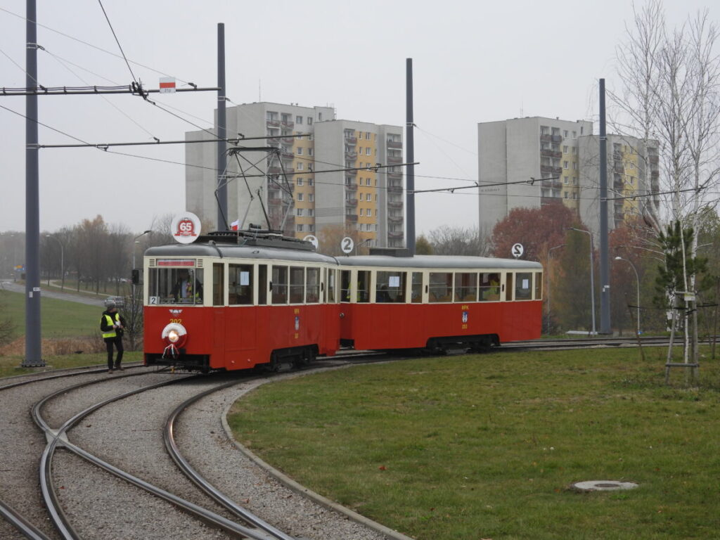 Jedna noc i jeden dzień z częstochowskimi tramwajami 124