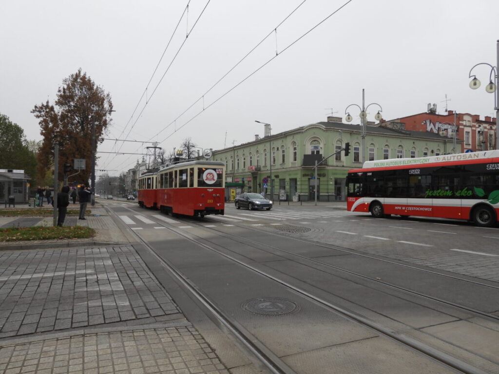 Jedna noc i jeden dzień z częstochowskimi tramwajami 130