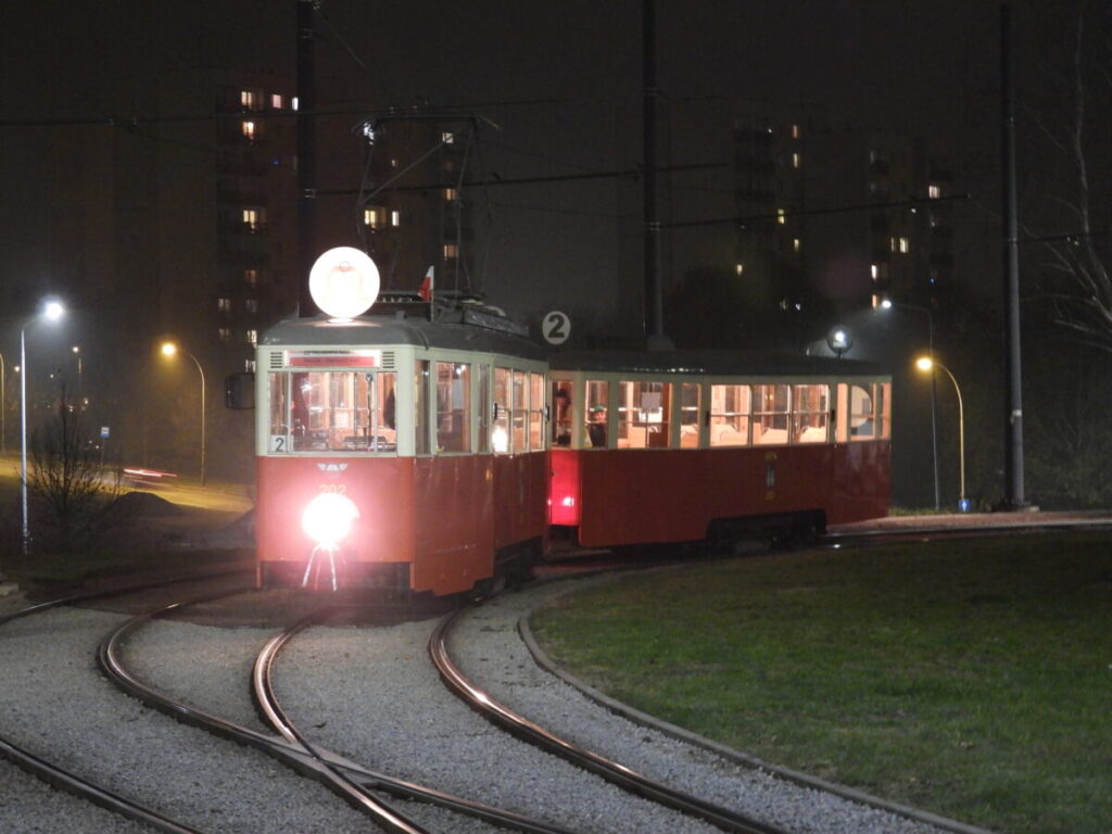 Jedna noc i jeden dzień z częstochowskimi tramwajami 169