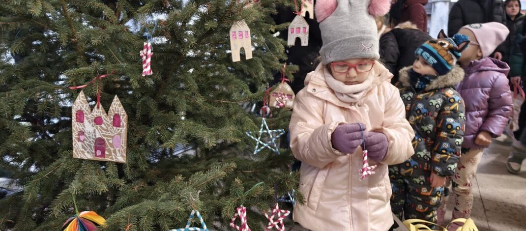 Jasna Góra. Do Nowego Roku można wybierać najpiękniejszą „Wieczernikową choinkę”