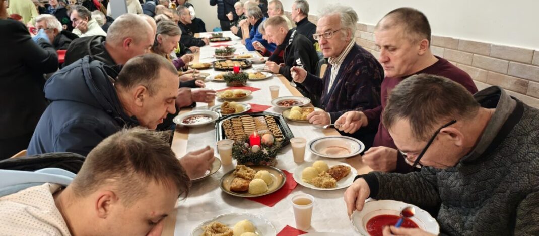 Fundacja Chrześcijańska „Adullam” zorganizowała w Częstochowie Wigilię dla 500 osób