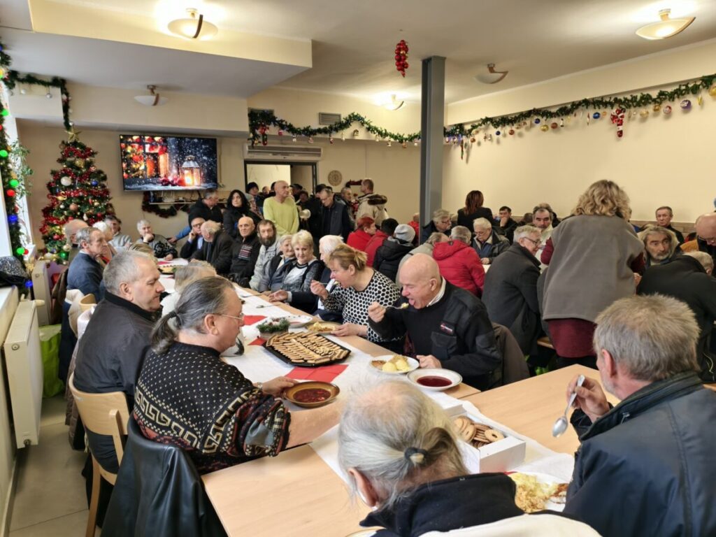 Fundacja Chrześcijańska "Adullam" zorganizowała w Częstochowie Wigilię dla 500 osób 10