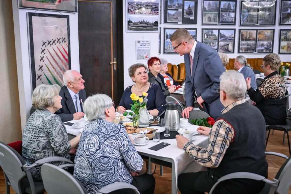 19 par świętowało w Częstochowie jubileusz Złotych Godów 32