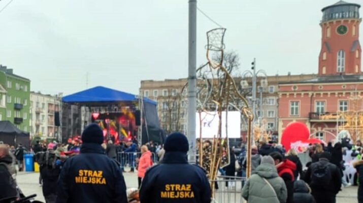 Strażnicy miejscy realizowali w weekend telefoniczne zgłoszenia mieszkańców, a także zabezpieczali imprezy związane z WOŚP 7