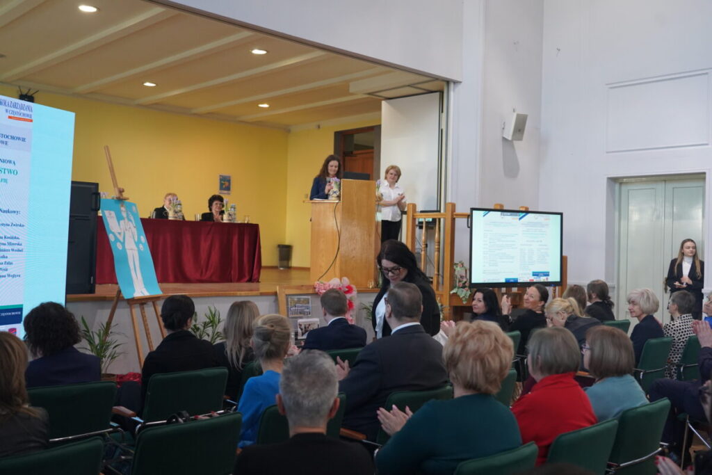 "Nowoczesne pielęgniarstwo". Wyższa Szkoła Zarządzania w Częstochowie zaprosiła na II Konferencję Naukowo-Szkoleniową [ZDJĘCIA] 14