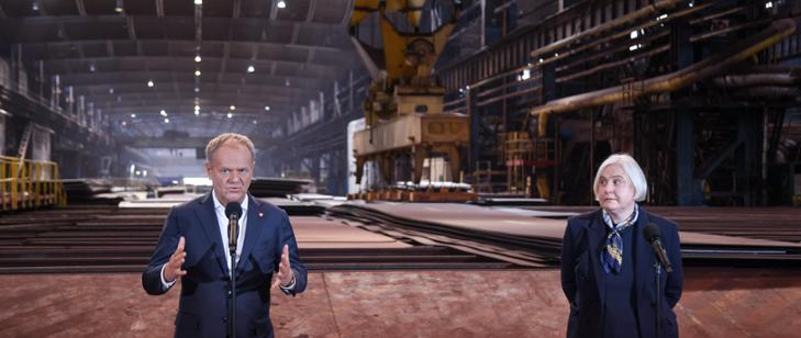 Premier Donald Tusk z wizytą w Hucie Częstochowa 3