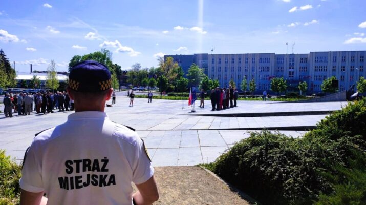 Częstochowska Straż Miejska realizowała 1 maja telefoniczne zgłoszenia mieszkanek i mieszkańców... 1