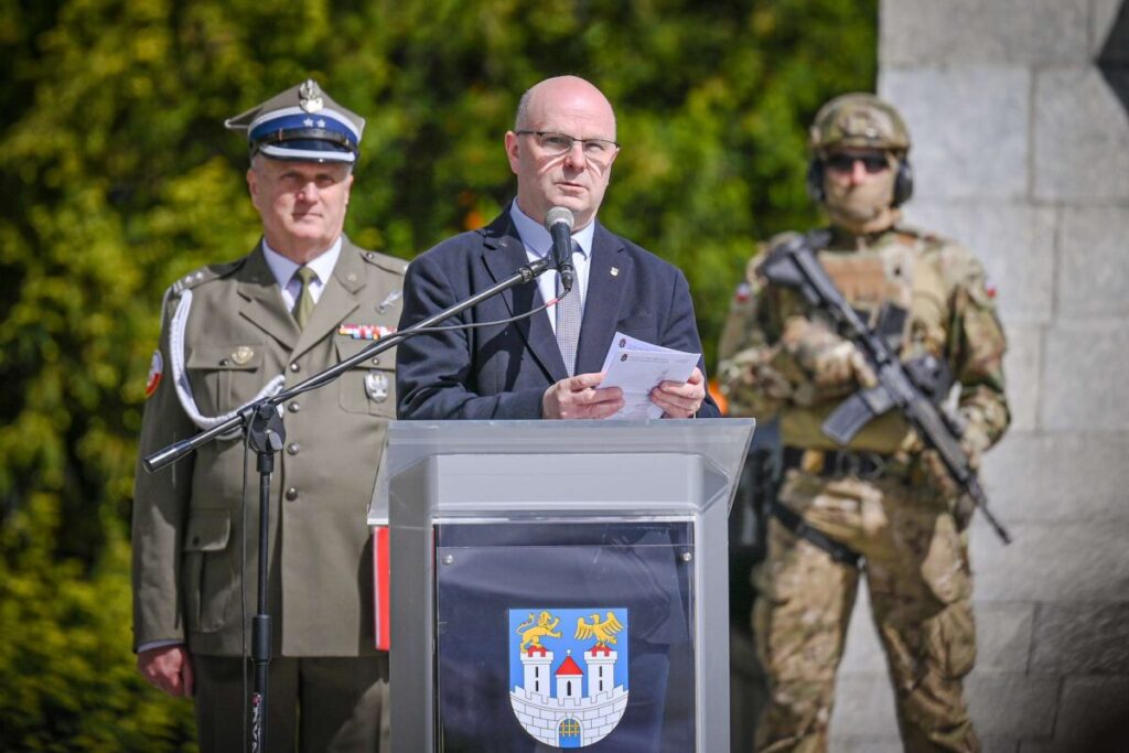 W Częstochowie upamiętniono 80. rocznicę zakończenia II wojny światowej [ZDJĘCIA] 7
