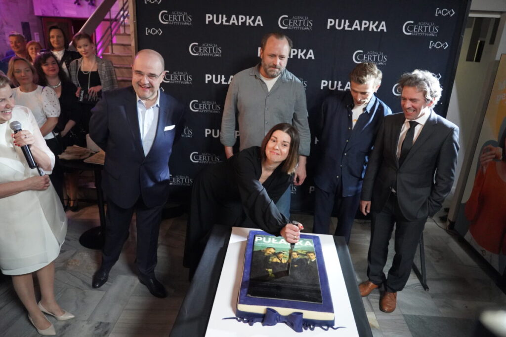 Ogólnopolska premiera spektaklu "Pułapka" w Częstochowie. Wśród gości Małgorzata Pieczyńska i Bartłomiej Topa [ZDJĘCIA] 45