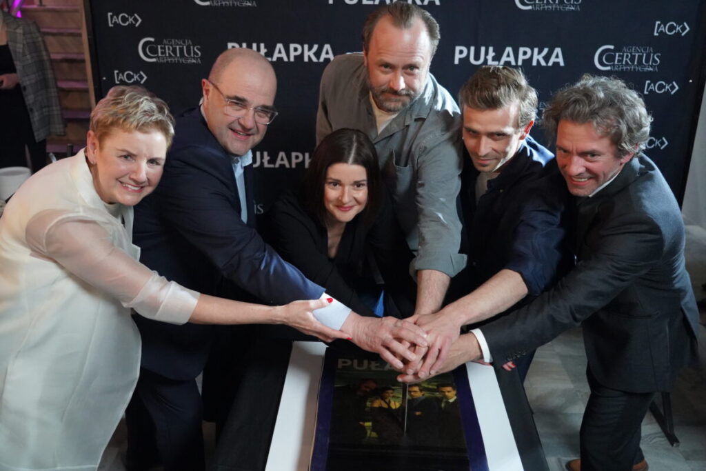 Ogólnopolska premiera spektaklu "Pułapka" w Częstochowie. Wśród gości Małgorzata Pieczyńska i Bartłomiej Topa [ZDJĘCIA] 6