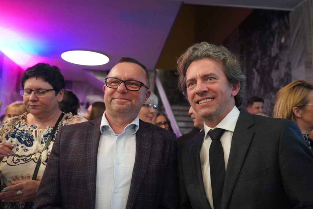 Ogólnopolska premiera spektaklu "Pułapka" w Częstochowie. Wśród gości Małgorzata Pieczyńska i Bartłomiej Topa [ZDJĘCIA] 51