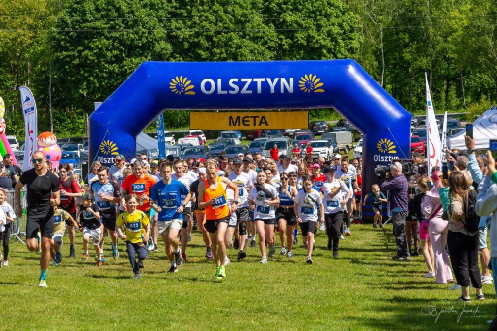 Uczestnicy olsztyńskiego marszobiegu spotkali się po raz 28. [Fotorelacja] 37