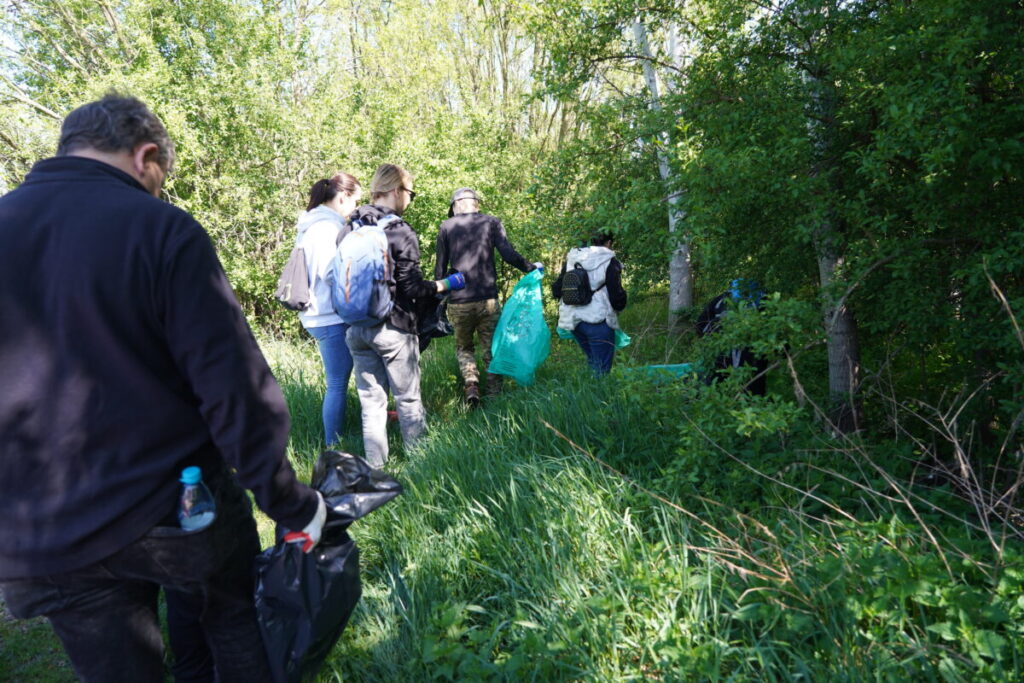 Ekologiczne ABC. Jura bez plastiku 2025 – wolontariusze sprzątali Mirowski Przełom Warty. [Fotorelacja] 58