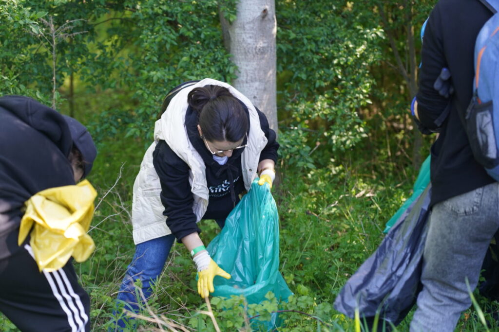 Ekologiczne ABC. Jura bez plastiku 2025 – wolontariusze sprzątali Mirowski Przełom Warty. [Fotorelacja] 61