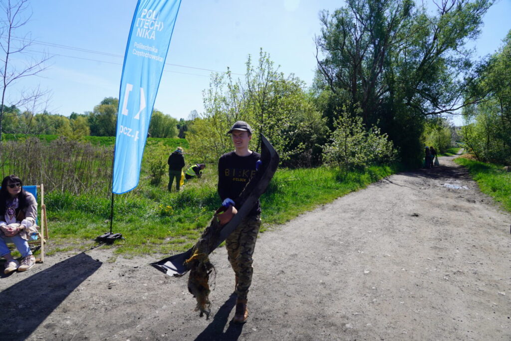 Ekologiczne ABC. Jura bez plastiku 2025 – wolontariusze sprzątali Mirowski Przełom Warty. [Fotorelacja] 109