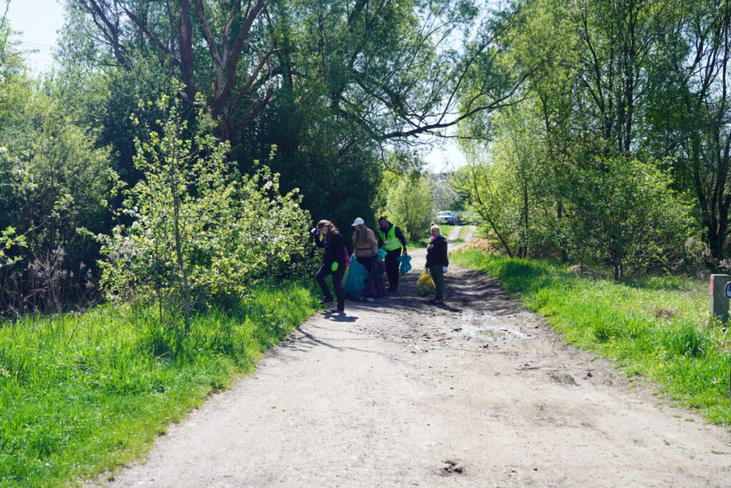 Ekologiczne ABC. Jura bez plastiku 2025 – wolontariusze sprzątali Mirowski Przełom Warty. [Fotorelacja] 121