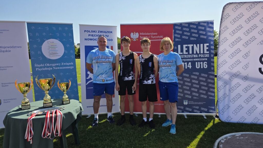 Zawodnik UKS Delfinek z brązowym medalem Letnich Mistrzostw Polski Juniorów Młodszych U16&U14 4