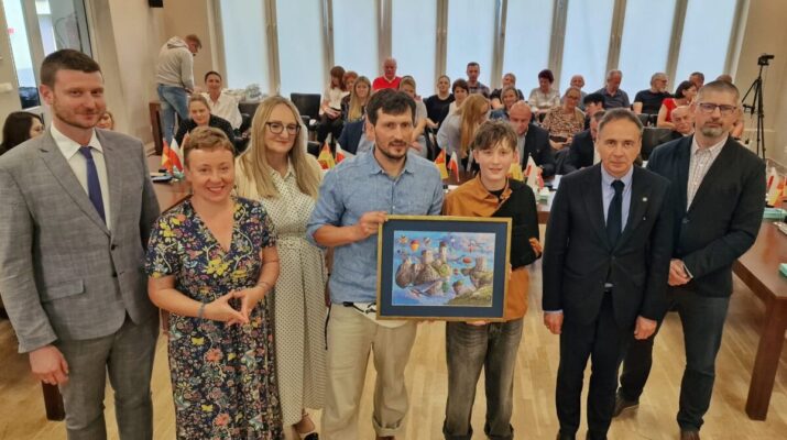 Burmistrz Olsztyna z jednogłośnym wotum zaufania i absolutorium 1