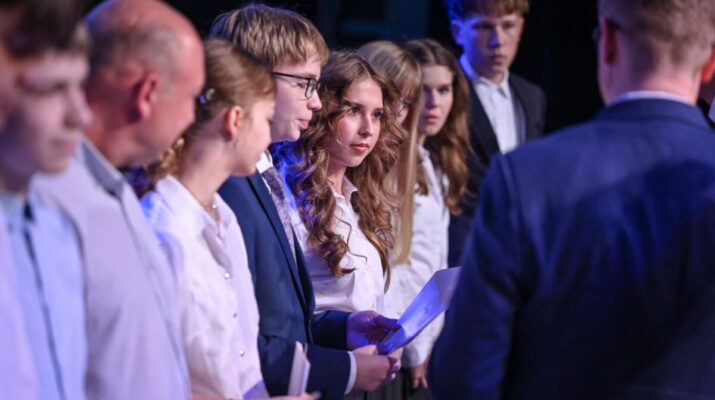 Częstochowscy uczniowie z nagrodą prezydenta [99 NAZWISK, ZDJĘCIA] 1