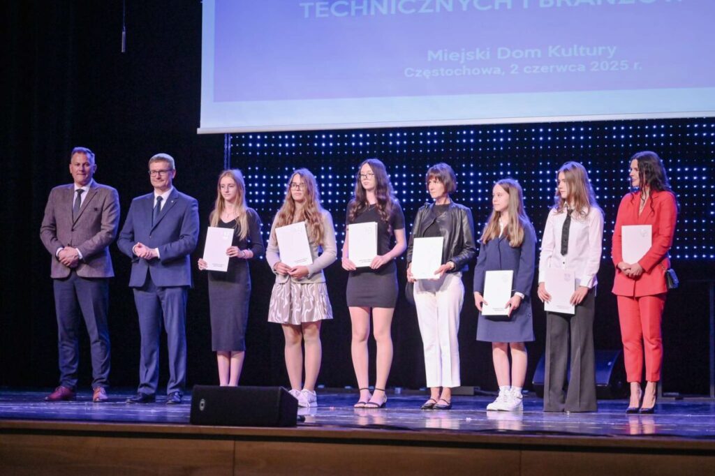 Częstochowscy uczniowie z nagrodą prezydenta [99 NAZWISK, ZDJĘCIA] 5
