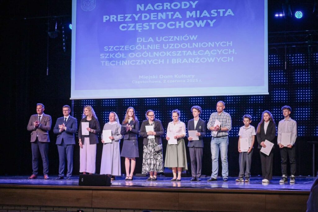 Częstochowscy uczniowie z nagrodą prezydenta [99 NAZWISK, ZDJĘCIA] 15